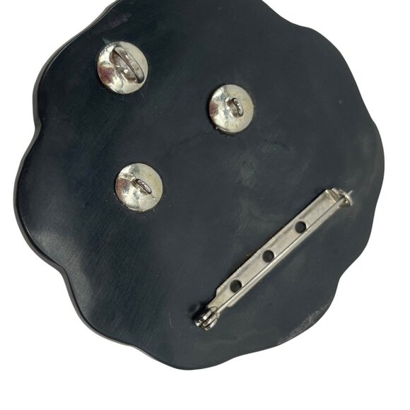 Vintage Black & White Mother Of Pearl Mosaic Brooch With Scalloped Edge - Picture 3 of 7